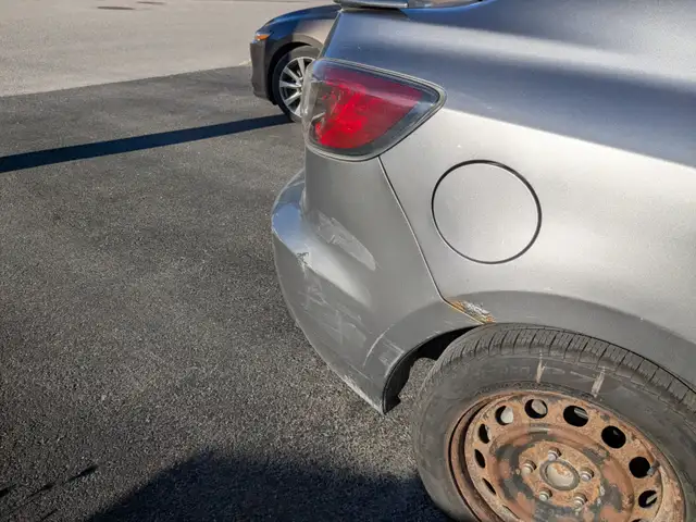 2010 MAZDA3 · Sedan · 215 000 kilomètres au compteur - Photo 2