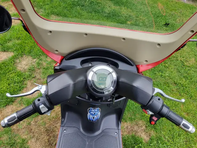 Triporteur ET3 Commander avec toit $2500.00 - Photo 6