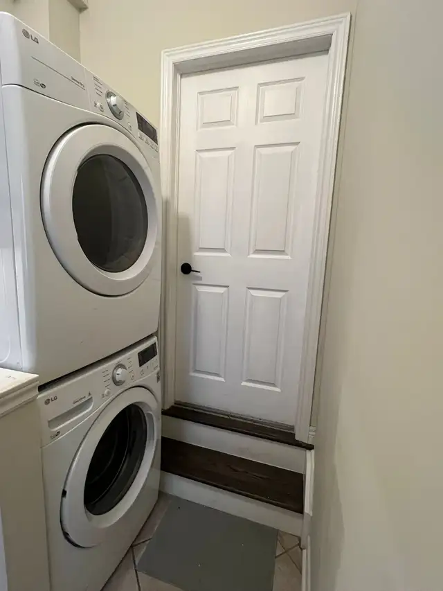 Room -Markham (Major Makenize Dr East & McCowan Rd) - Photo 7