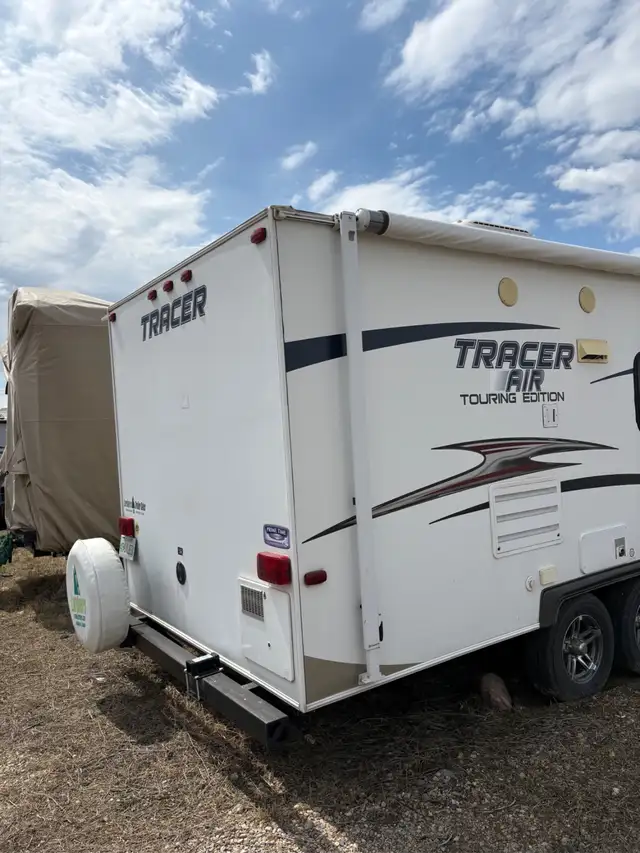 2014 Tracer 215AIR - Photo 3
