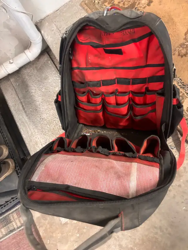 Milwaukee tool carrying  back - Photo 2