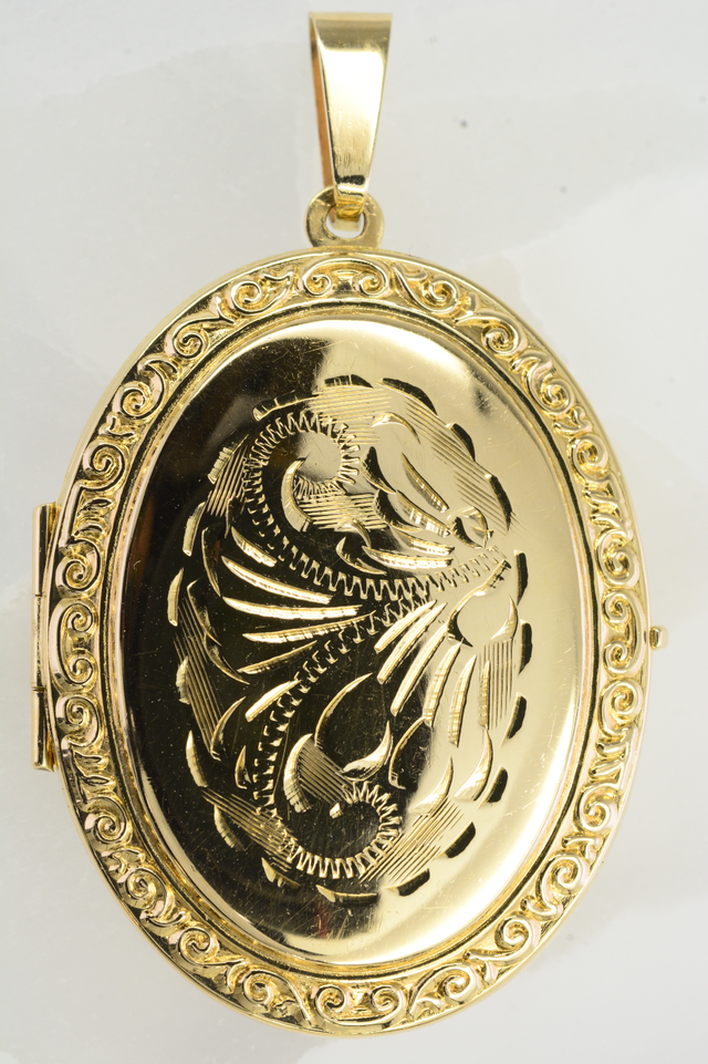 14K LARGE FLORAL LOCKET