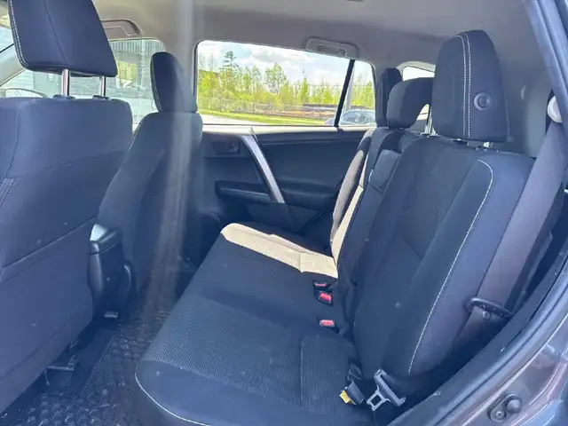 2018 toyota rav4 hybrid - Photo 6
