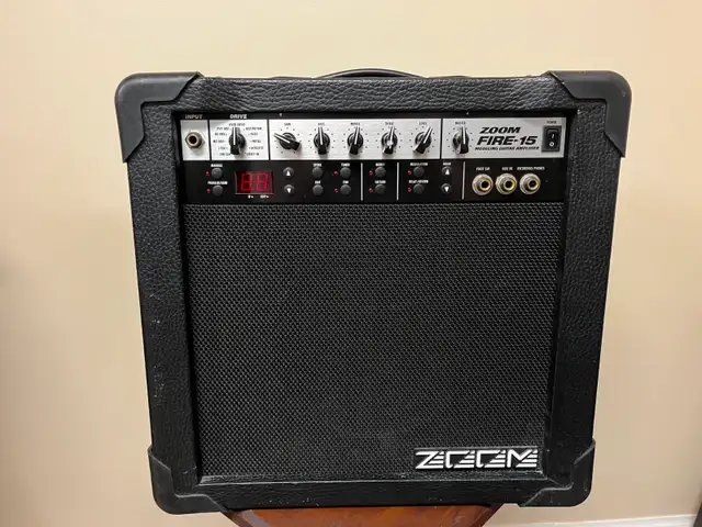 Zoom Fire-15 modeling amplifier with MRT 3b Micro Rhythm Track