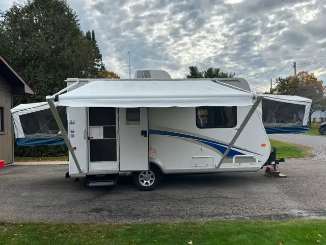 2010 Jayco Jay Feather 17z