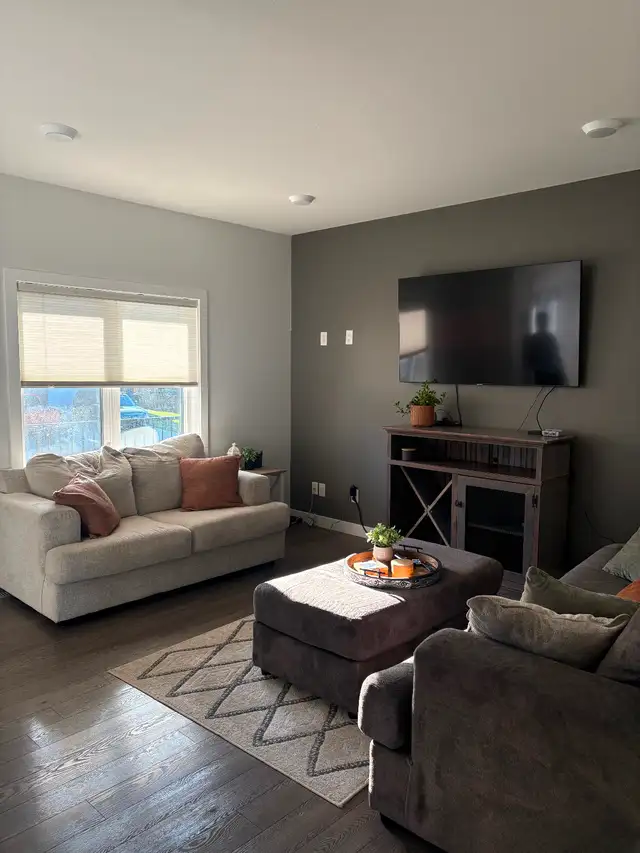3 bed, 2.5 bath, two story home with detached garage. Warman, Sk - Photo 2