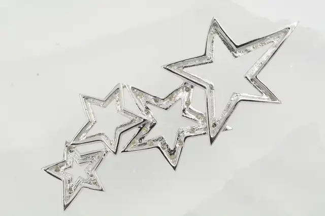 10K SHINING STARS PENDANT - Photo 3