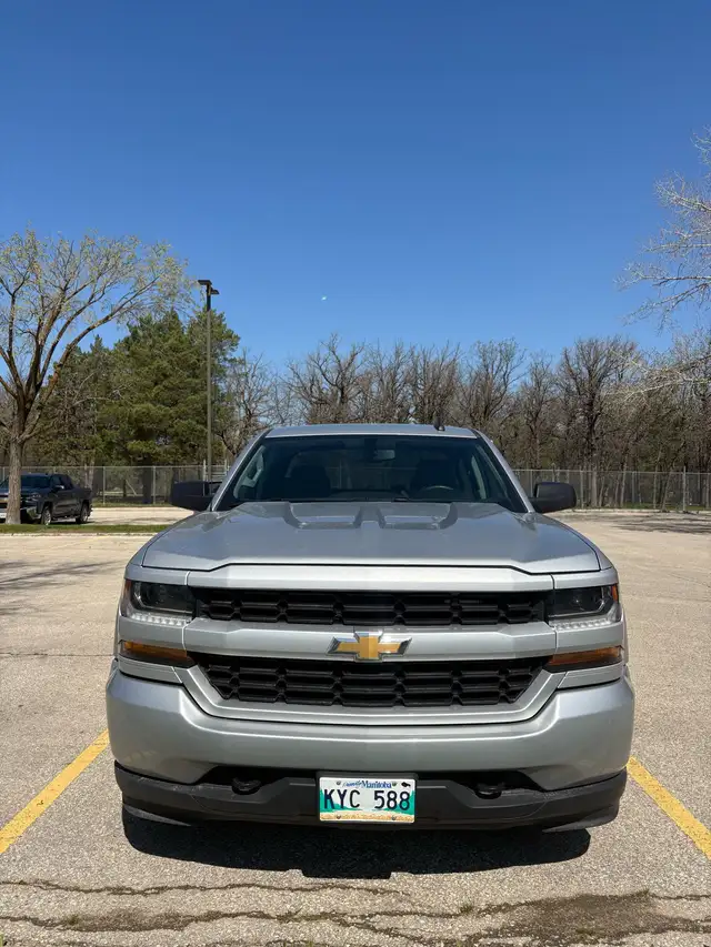 2019 Chevrolet Silverado LD Custom - Photo 2