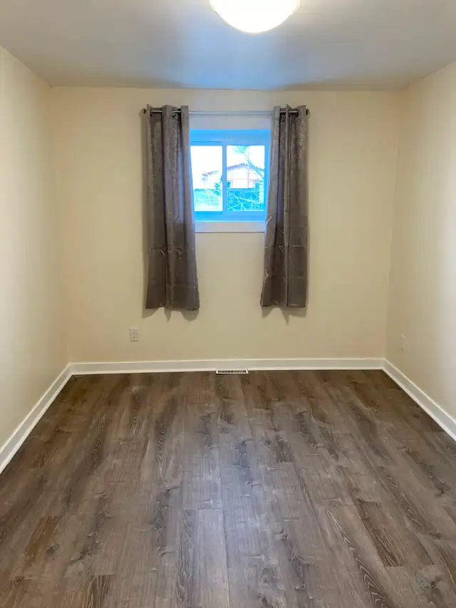 Large one bedroom plus den in Fournier - Photo 6