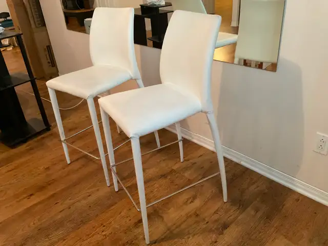 2 WHITE BAR STOOLS BLANC LIKE NEW COMME NEUF - Photo 3