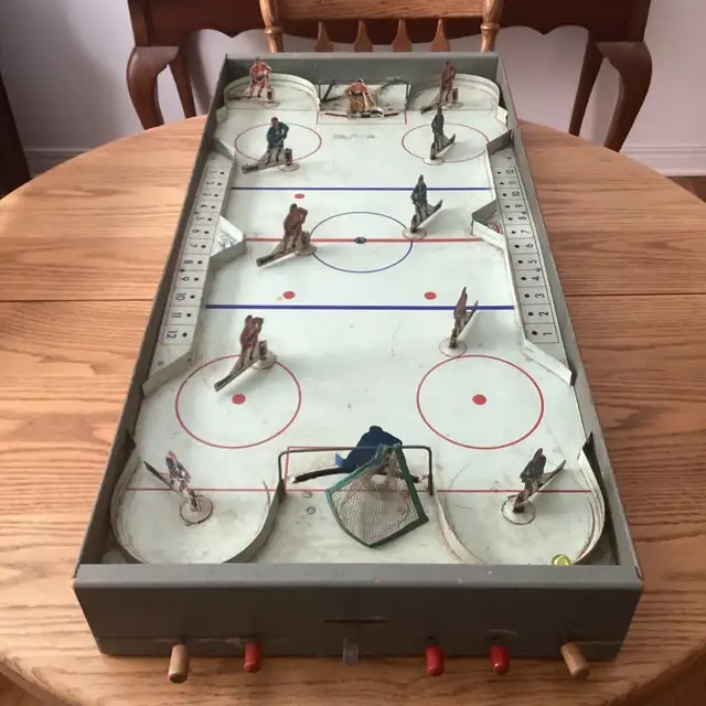 Table Hockey Game- 1950's - Photo 3