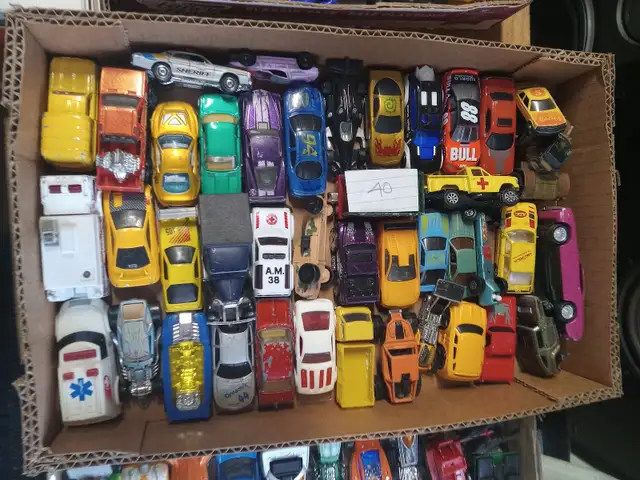 Hot Wheels cars, trucks and tractor collection, -432 in total - Photo 3