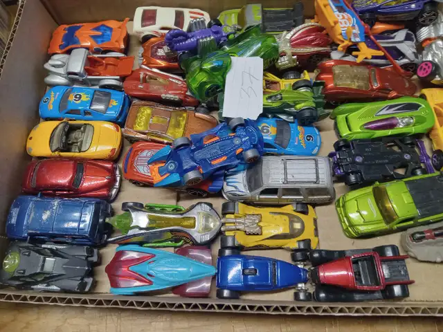 Hot Wheels cars, trucks and tractor collection, -432 in total - Photo 9