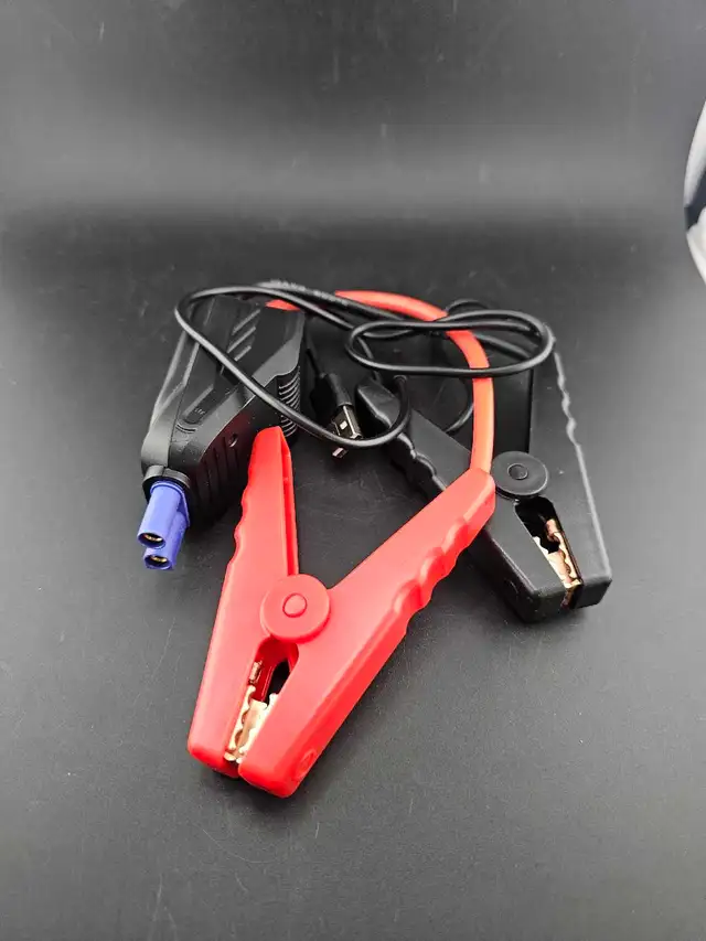 JRAPOTU Portable Car Jump Starter 2500A 8.0L - Photo 2