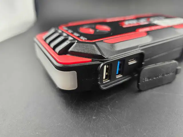 JRAPOTU Portable Car Jump Starter 2500A 8.0L - Photo 3