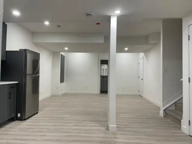 Basement for rent - Photo 5