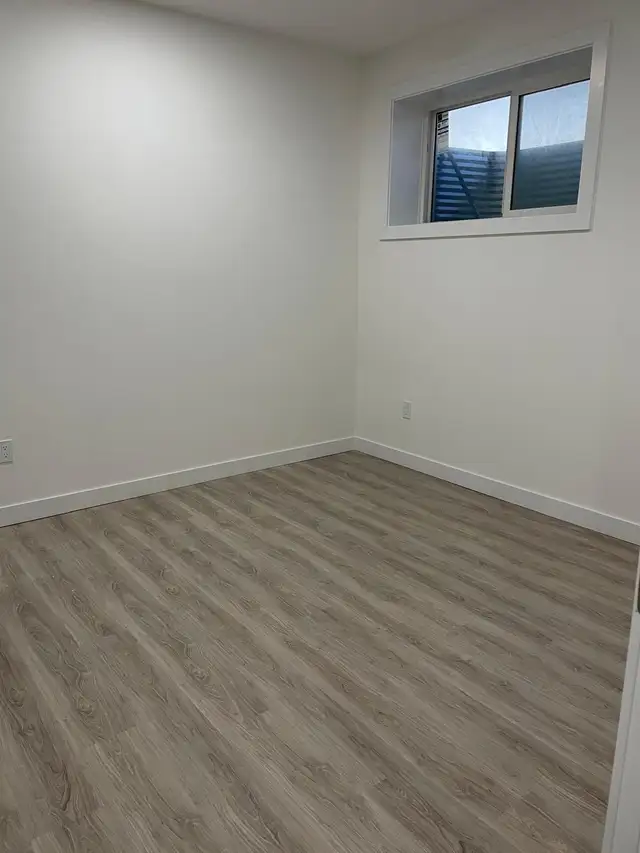Basement for rent - Photo 9