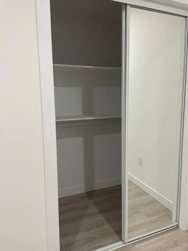 Basement for rent - Photo 10