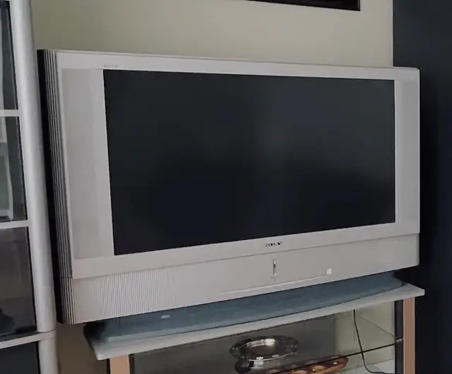 Free Sony TV 36 inches Bravia TV