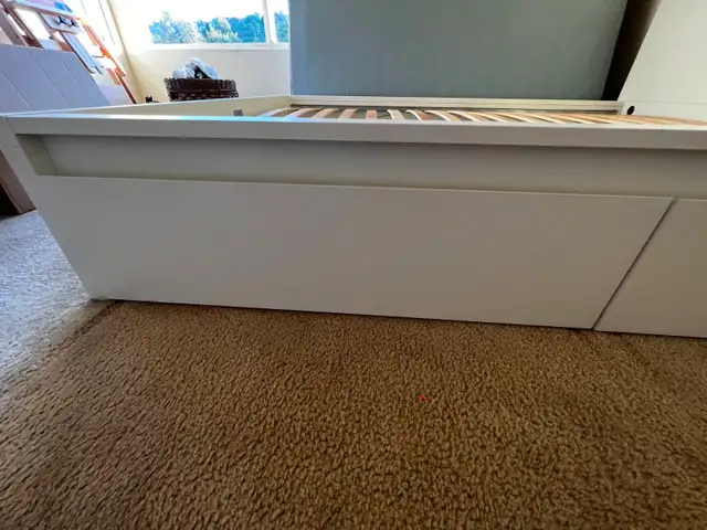 Ikea Malm Queen Bed, 4 Storage Drawers & Slats - Delivery Option - Photo 5