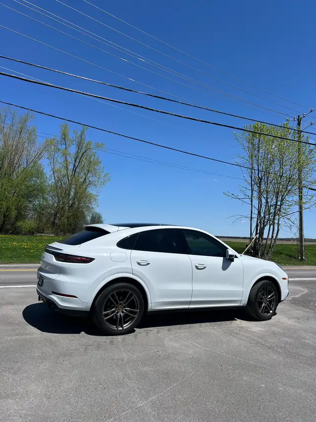 Porsche Cayenne Coupé 2021 - Photo 2