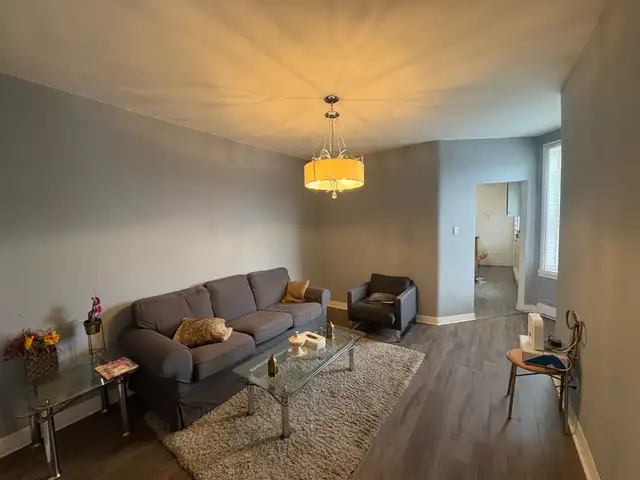 Chambre spécieuse pour femme à louer - Photo 4