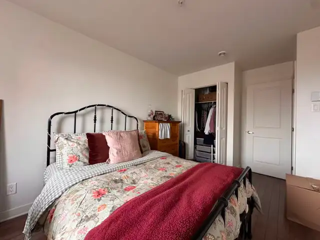 (ANGRIGNON) Bright 1-Bedroom 3.5 Condo with Parking - Photo 3