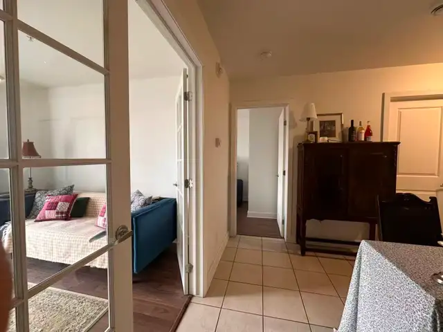 (ANGRIGNON) Bright 1-Bedroom 3.5 Condo with Parking - Photo 6