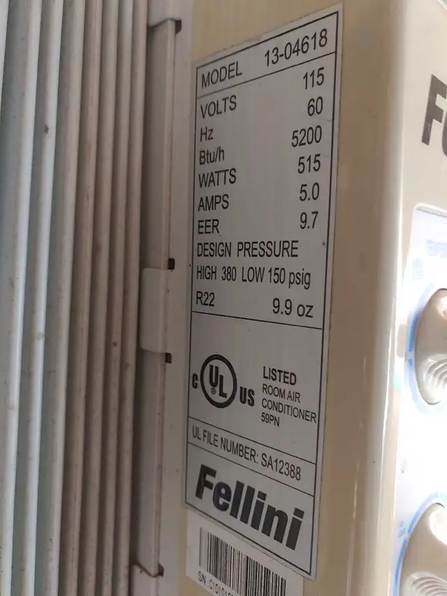 Fellini Air Conditioner window unit - Photo 2