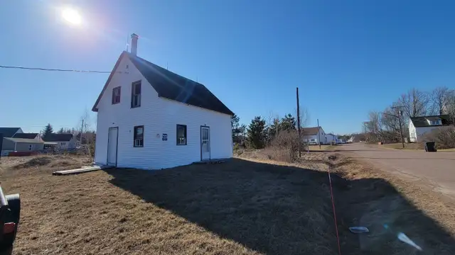 HOUSE FOR SALE / LAND FOR SALE -- ( FIXER-UPPER ) - Photo 3