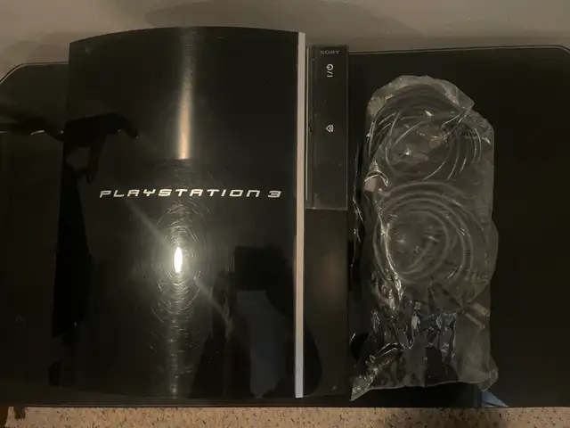 PS3 in good condition. No games included. - Photo 2