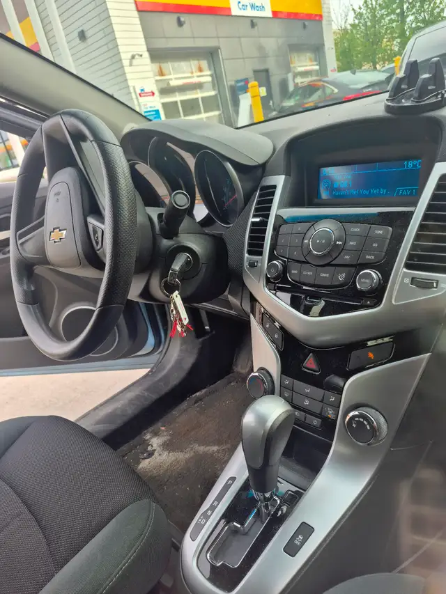 2011 Chevy Cruze - Photo 7