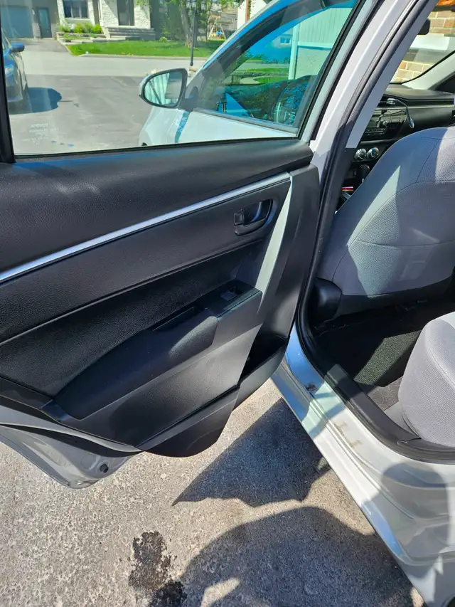 Toyota Corolla - Photo 3