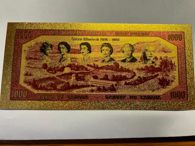 THREE GOLD FOIL BILLSONE JOE BIDEN JR. 2020 BILL 24K FOILONE N - Photo 5