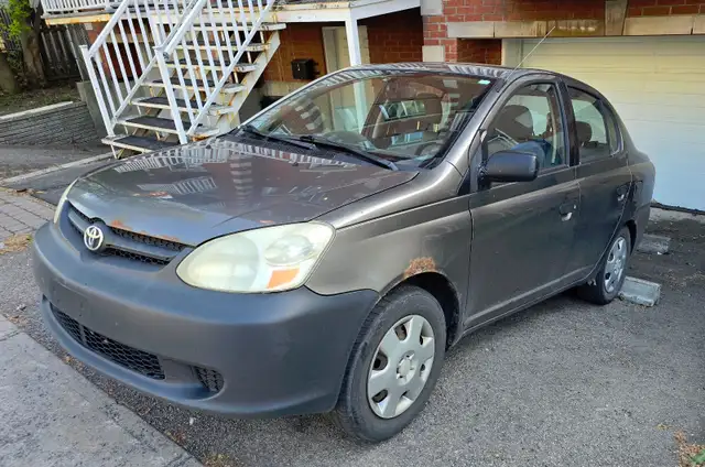 Toyota Echo manuelle 2005 économique et très fiable - Photo 2