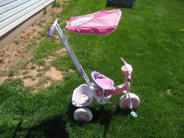 Girls small princess trike with shade cover by Huffy