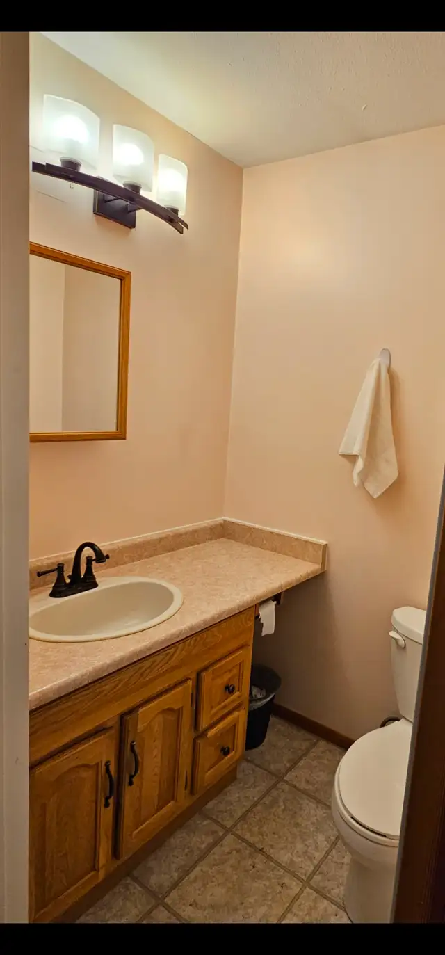 Furnished room for rent in Cranbrook - Photo 2