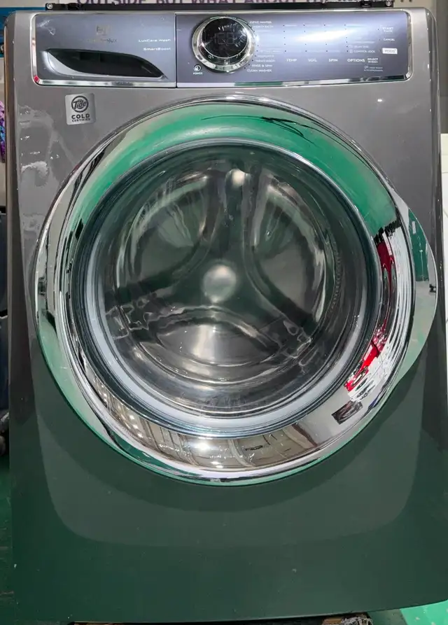 Amazing Reconditioned Electrolux Washer (W7405)