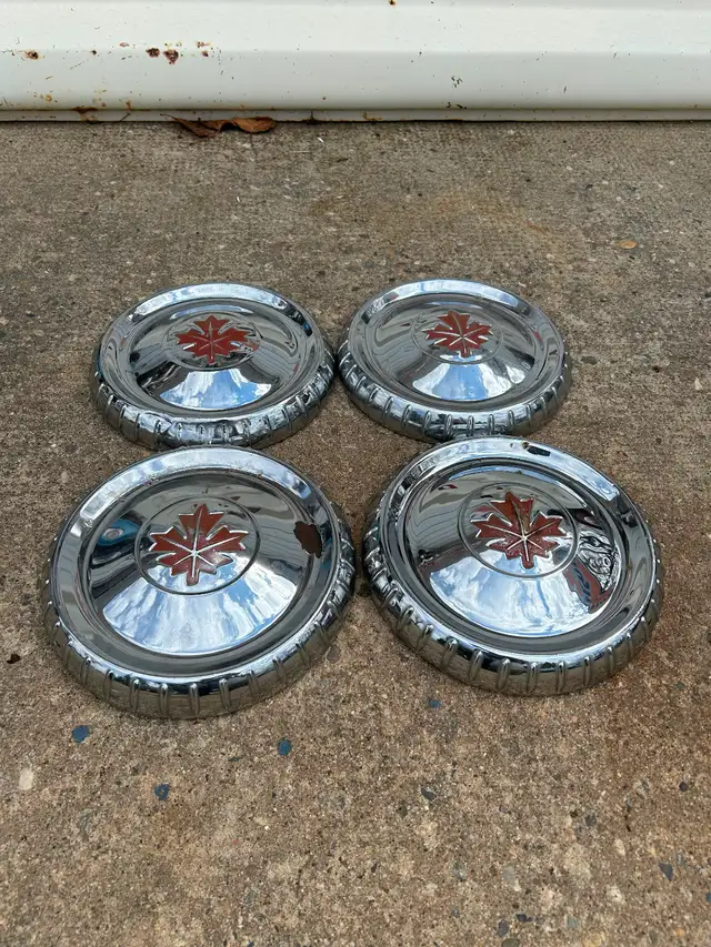 1960 Frontenac hub caps