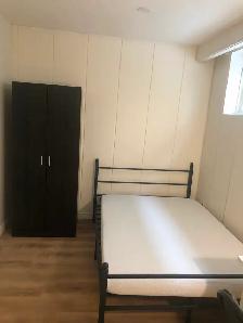 VERY BRIGHT ROOM NORTH YORK BATHURST AND STEELES NORTH YORK