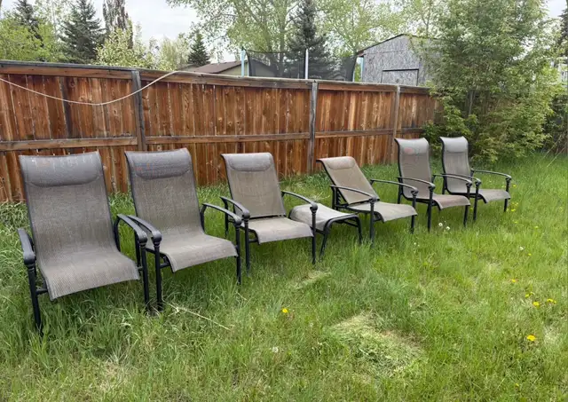 FREE patio set with table and chairs