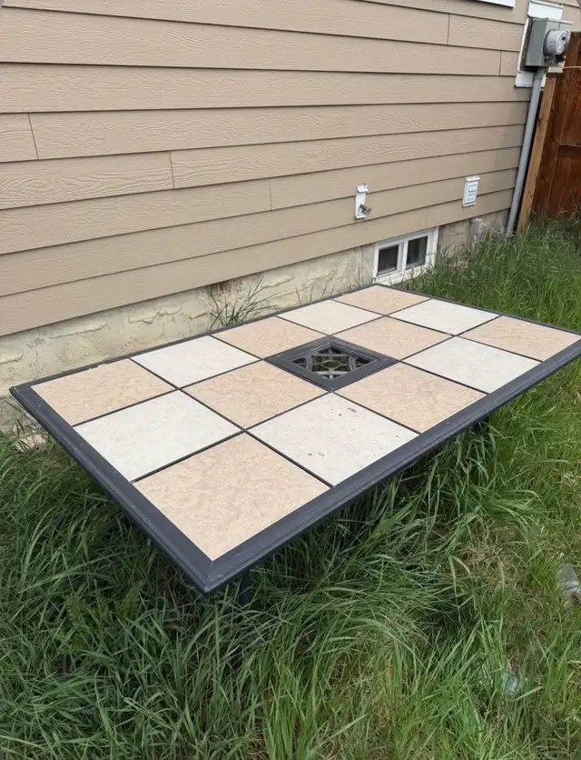 FREE patio set with table and chairs - Photo 2