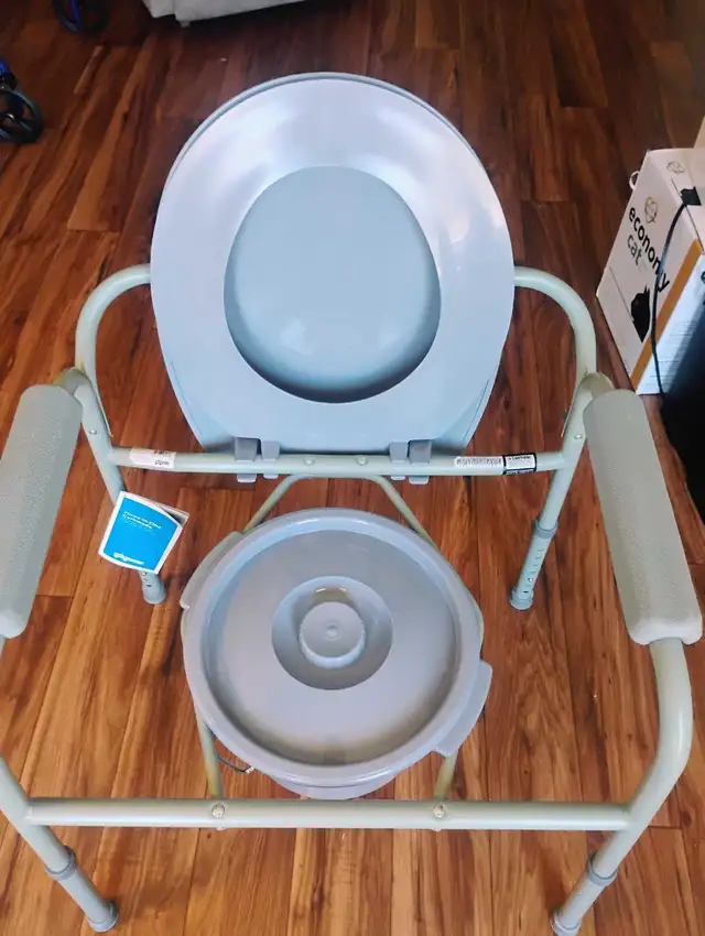 Portable Commode - Photo 5