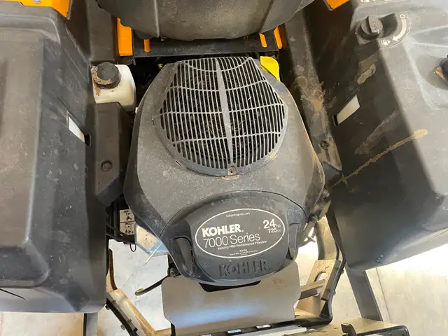 2015 Cub Cadet z force zero turn mower - Photo 4
