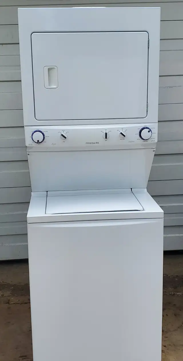 Frigidaire Stackable washer dryer- digital, large tub