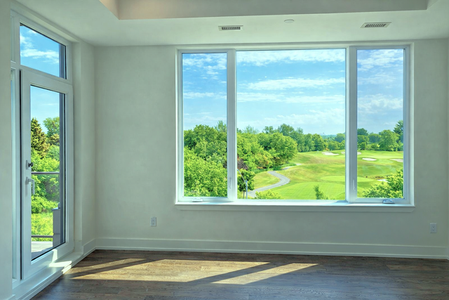 FOREST & GOLF COURSE VIEWS FROM STUNNING PENTHOUSE AT KANATA - Photo 2
