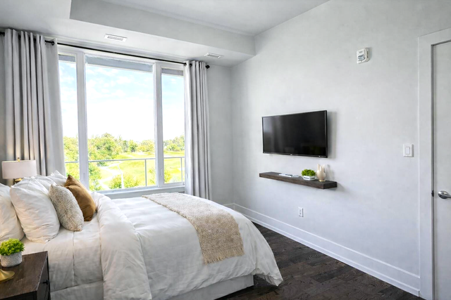 FOREST & GOLF COURSE VIEWS FROM STUNNING PENTHOUSE AT KANATA - Photo 6