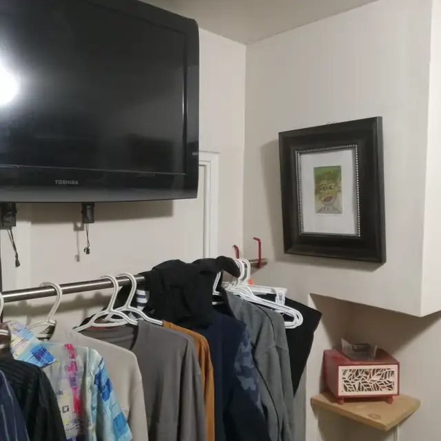 Tiny Furnished Room in a 3 bedroom Condo (5 x 7) - Photo 7