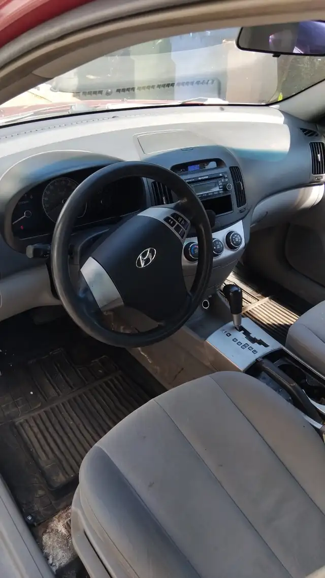 Hyundai Elantra 2007 2000$ - Photo 5
