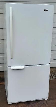 Lg Fridge - Freezer bottom - Very Good Condition